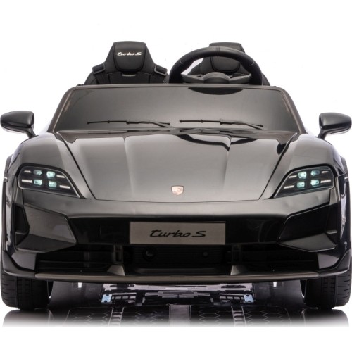 Pojazd elektryczny Porsche Taycan Turbo S, czarny