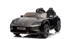Pojazd elektryczny Porsche Taycan Turbo S, czarny
