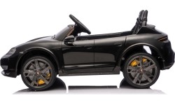 Pojazd elektryczny Porsche Taycan Turbo S, czarny
