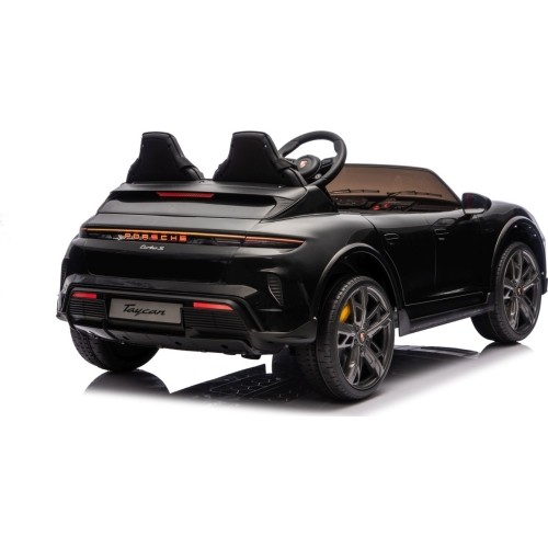 Pojazd elektryczny Porsche Taycan Turbo S, czarny