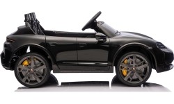 Pojazd elektryczny Porsche Taycan Turbo S, czarny