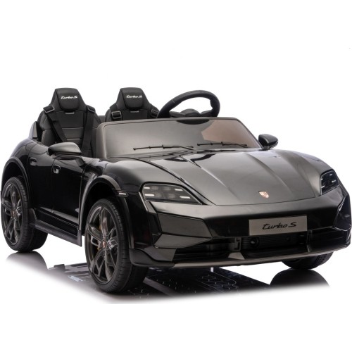 Pojazd elektryczny Porsche Taycan Turbo S, czarny