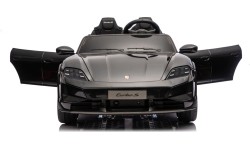 Pojazd elektryczny Porsche Taycan Turbo S, czarny