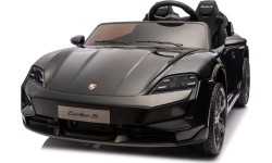 Pojazd elektryczny Porsche Taycan Turbo S, czarny
