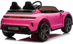 Pojazd elektryczny Porsche Taycan Turbo S, różowy