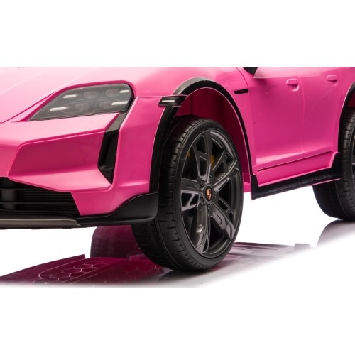 Pojazd elektryczny Porsche Taycan Turbo S, różowy