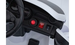 Pojazd elektryczny RUF CTR3, biały