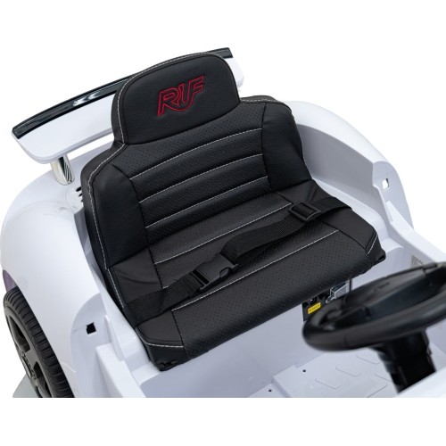 Pojazd elektryczny RUF CTR3, biały