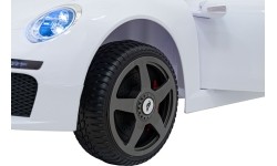 Pojazd elektryczny RUF CTR3, biały