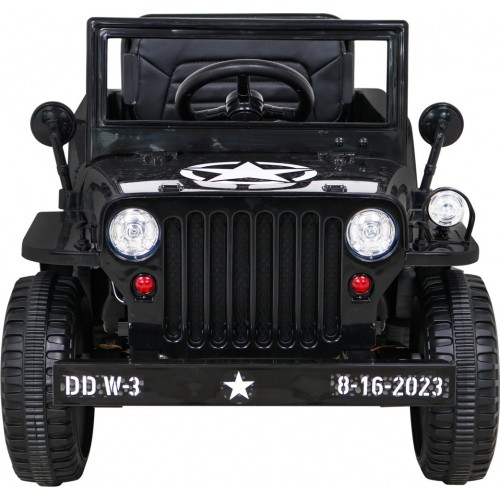 Retro pojazd wojskowy, czarny