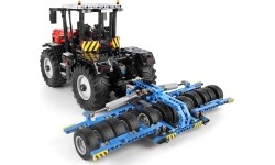 Klocki Czerwony traktor 2716 elementów