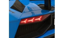 Pojazd elektryczny Lamborghini Aventador SV, niebieski