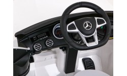 Pojazd Mercedes Benz GLC63S Biały