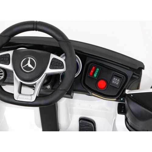 Pojazd Mercedes Benz GLC63S Biały