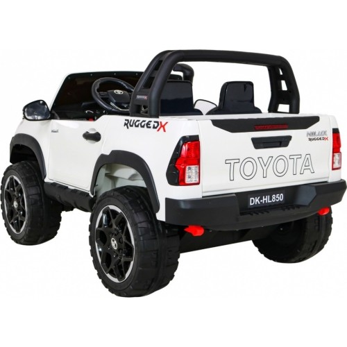 Pojazd Toyota Hilux Biały