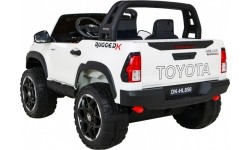 Pojazd Toyota Hilux Biały