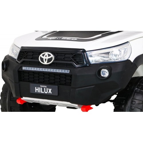 Pojazd Toyota Hilux Biały