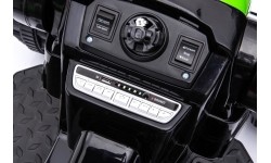 Pojazd elektryczny traktor z koparką, zielony
