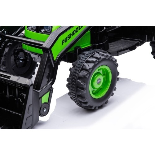 Pojazd elektryczny traktor z koparką, zielony