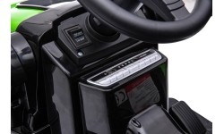 Pojazd elektryczny traktor z koparką, zielony