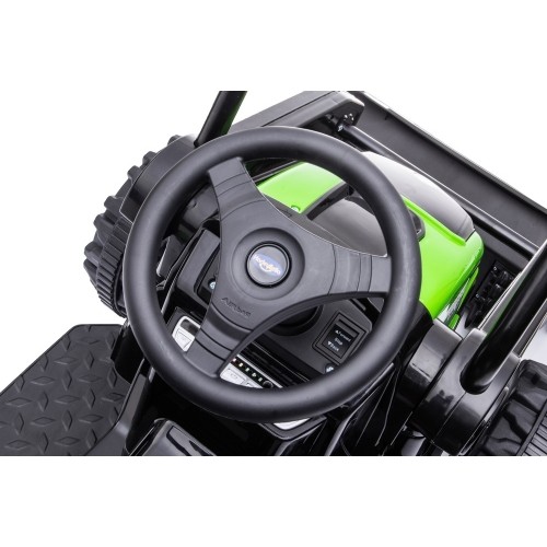 Pojazd elektryczny traktor z koparką, zielony