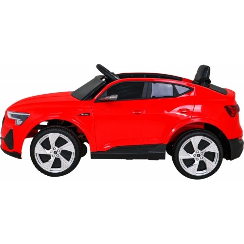 Pojazd elektryczny Audi E-Tron Sportback, czerwony