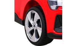 Pojazd elektryczny Audi E-Tron Sportback, czerwony