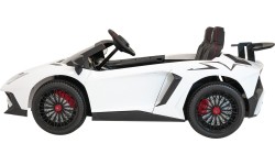 Pojazd elektryczny Lamborghini Aventador SV, biały