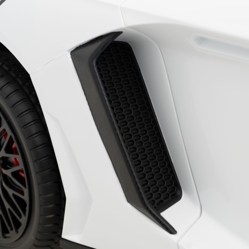 Pojazd elektryczny Lamborghini Aventador SV, biały