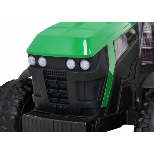 Traktor Titanium z przyczepą, zielony