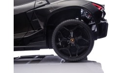 Pojazd elektryczny Lamborghini Revuelto XL, czarny