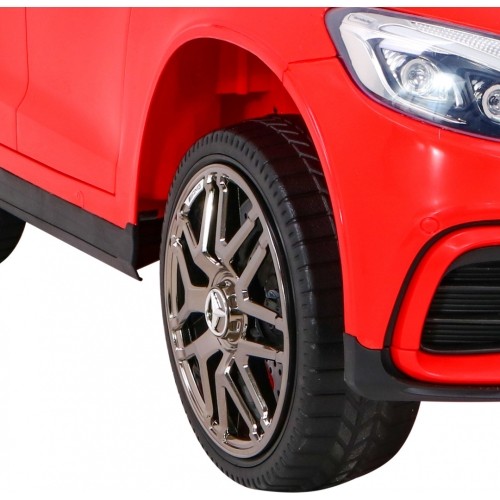 Pojazd elektryczny Mercedes Benz GLC63S, czerwony