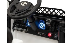 Pojazd elektryczny Toyota FJ Cruiser, biały