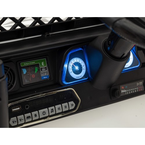 Pojazd elektryczny Toyota FJ Cruiser, biały