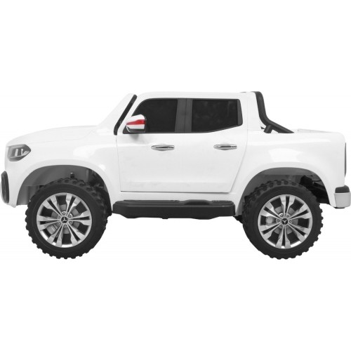 Samochód elektryczny dla dzieci Mercedes Benz X-Class, biały