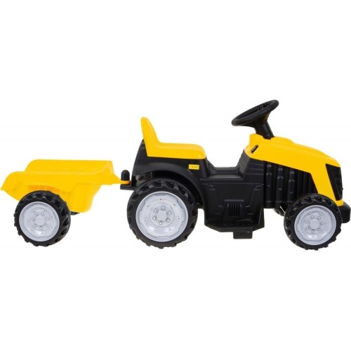 Traktor z przyczepą