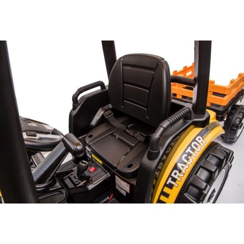 Traktor MEGA D68 z przyczepą, żółty