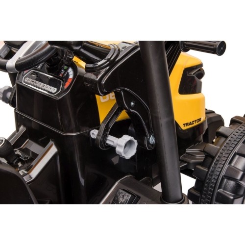 Traktor MEGA D68 z przyczepą, żółty