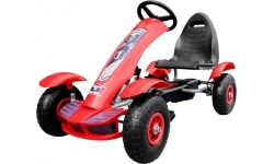 Duży gokart z pompowanymi czerwonymi kołami