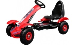 Duży gokart z pompowanymi czerwonymi kołami