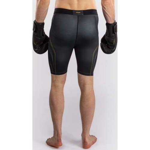Spodenki Venum Streamline Vale Tudo – czarno-złote