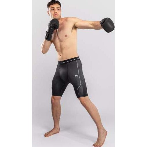 Spodenki Venum Stealth Vale Tudo, czarno-białe