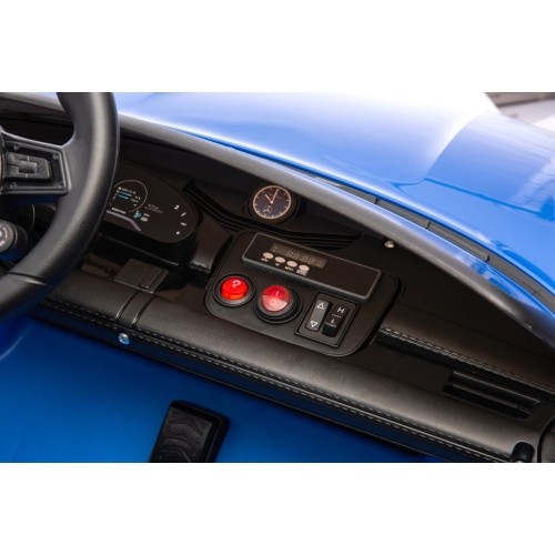 Pojazd elektryczny Porsche Taycan Turbo S niebieski