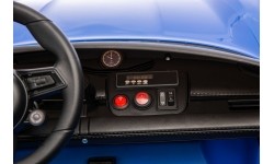 Pojazd elektryczny Porsche Taycan Turbo S niebieski