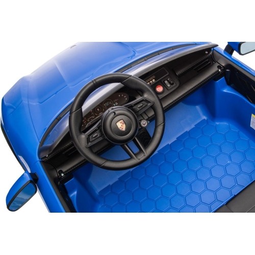 Pojazd elektryczny Porsche Taycan Turbo S niebieski