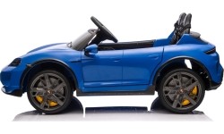 Pojazd elektryczny Porsche Taycan Turbo S niebieski
