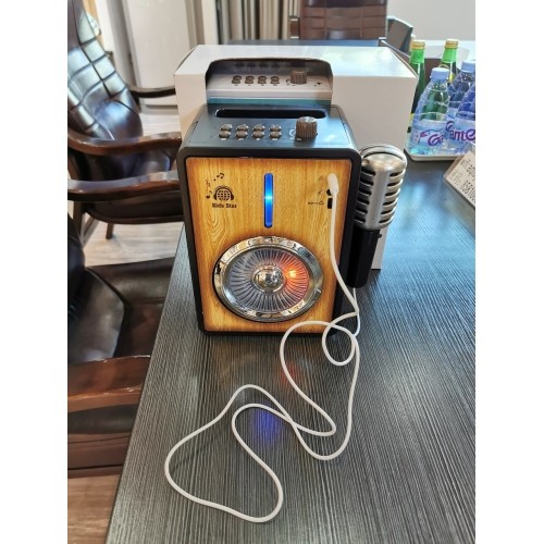 Wzmacniacz z funkcją Bluetooth i mikrofonu
