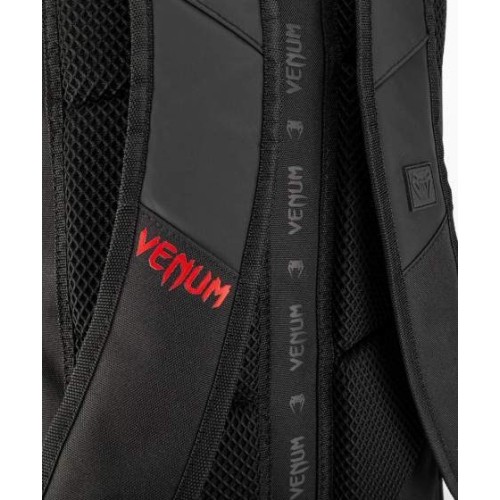 Plecak Venum Challenger Xtrem Evo, czarny/czerwony