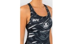 UFC Fusion by Venum Authentic Fight Night damski dopasowany top na ramiączkach z wbudowanym stanikiem – czarny