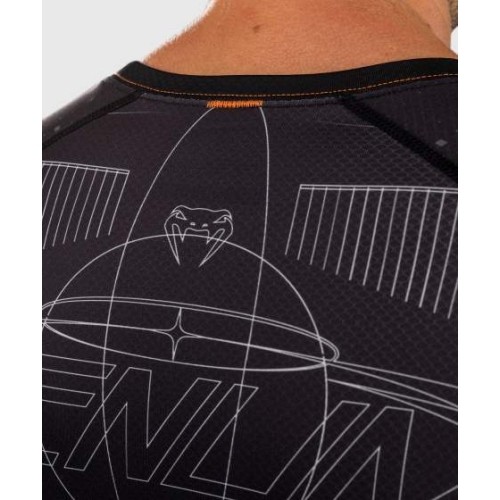 Rashguard Venum Eclipse z długim rękawem - czarny/kość słoniowa